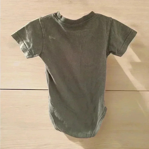 3xNWOT Game-side USF 18mo onesies. Discount w bundling! - Picture 4 of 12